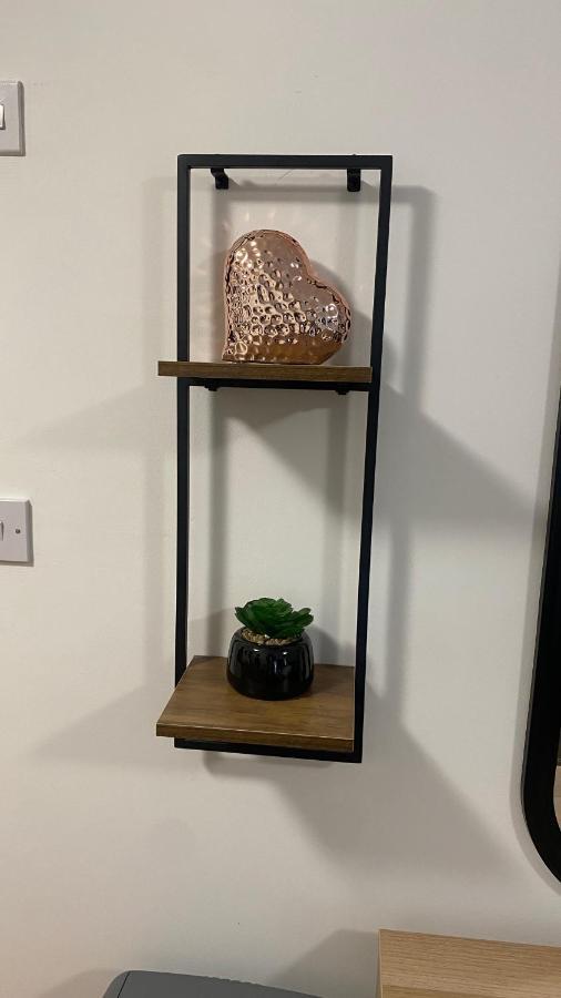 Bv Homely Studio Fourteen At Deighton 哈德斯菲尔德 外观 照片
